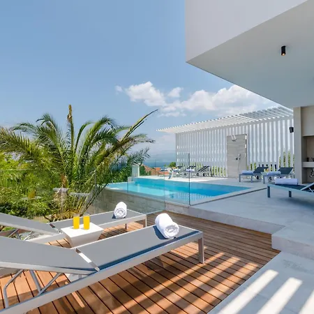 Luxury 