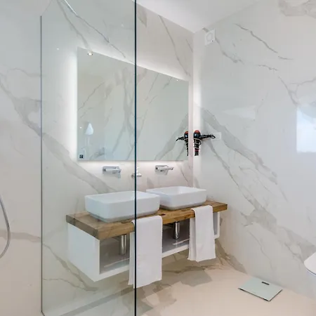 Luxury 