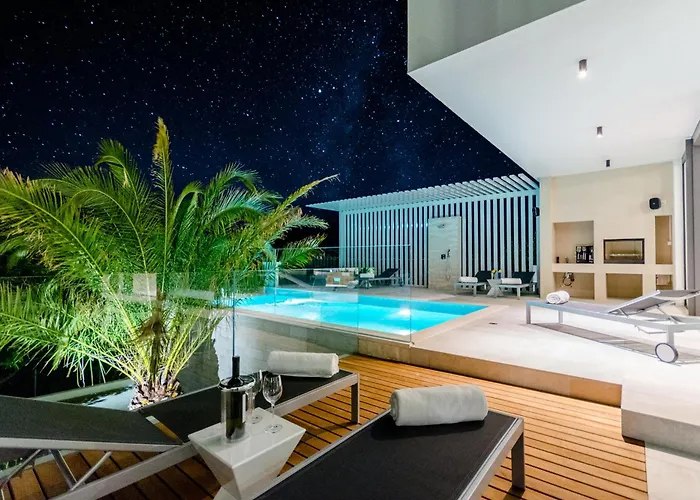 Luxury 